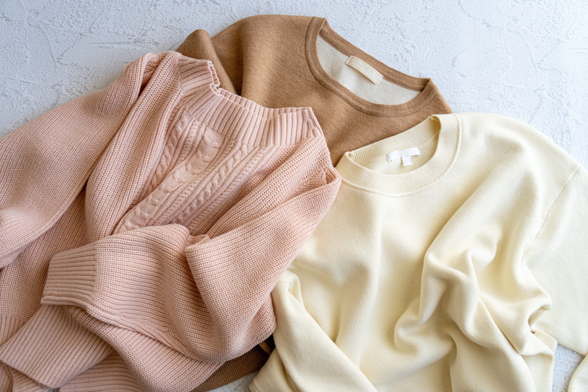 季節の変わり目に持っておきたい万能アイテム3選